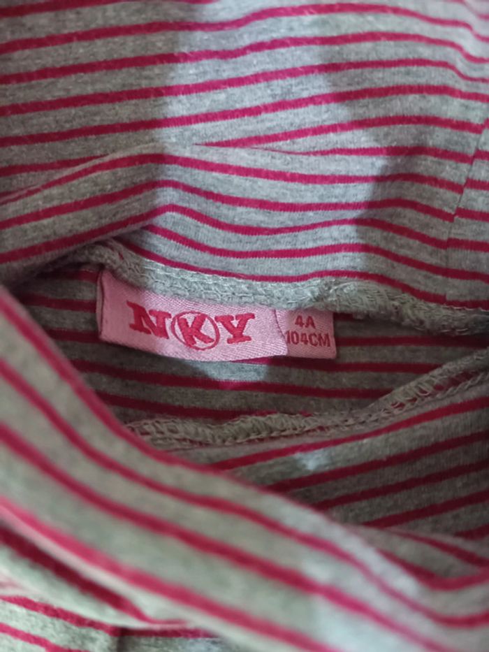 Sous pull 4 ans - photo numéro 4
