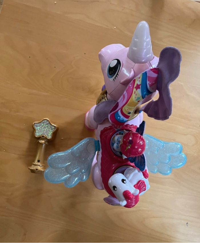 Azalée la licorne - photo numéro 2