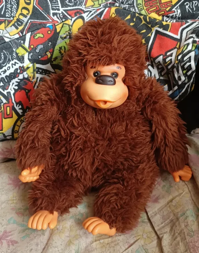 Gonga russ berrie peluche style kiki