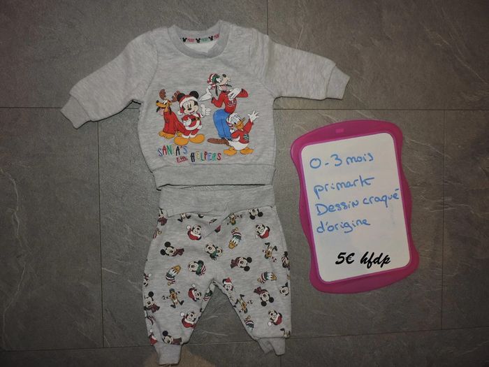 ensemble disney primark taille 0-3 mois