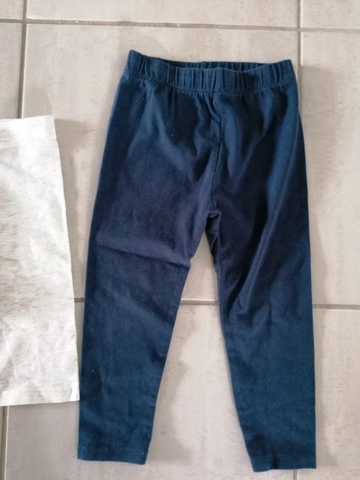 Lot leggings un court neuf et un long très bon état 24 mois - photo numéro 3