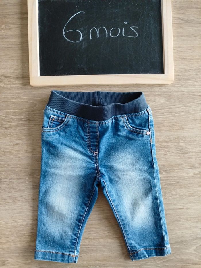 Jean garçon taille 6mois