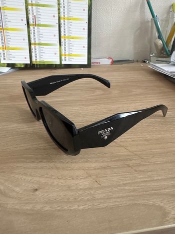 Lunettes Prada
