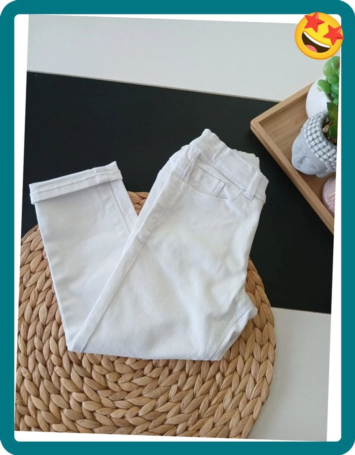 Jeans blanc Neuf Fille Taille 6 ans🌿💝