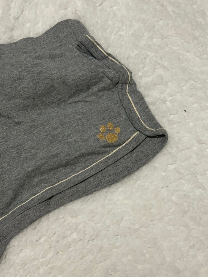 Short chat - photo numéro 2