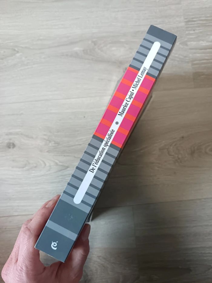 De l'éducation spécialisée
Capul Maurice/Lemay Michel - photo numéro 3