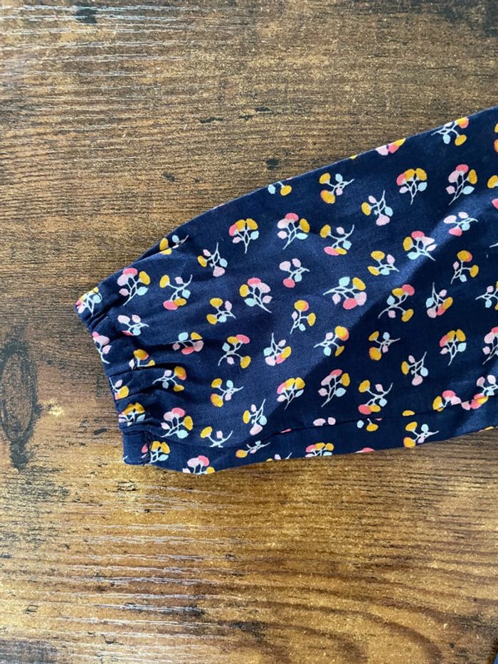 Blouse motifs fleurs / liberty bleu nuit - photo numéro 3
