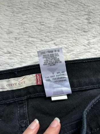 Jean Levi’s Curvy Cut bootcut évasé femme Noir US 8M / FR 38-40 Rare modèle US 2000s y2k - photo numéro 11