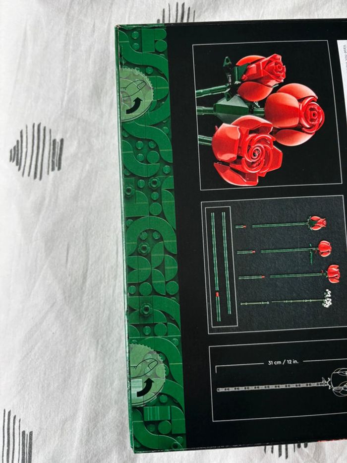 Lego 10328 Le Bouquet de roses - photo numéro 3