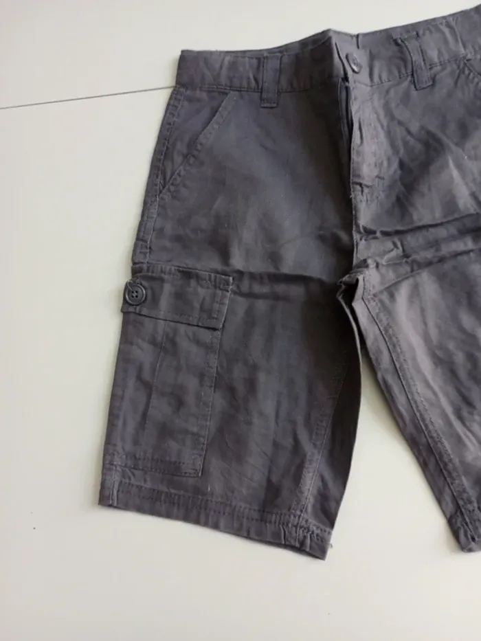 Bermuda réglable à l'intérieur taille 8 ans Kiabi gris foncé - photo numéro 2