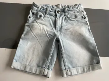 Short en jeans bleu clair