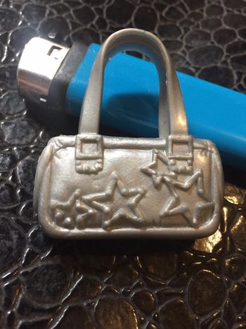 Sac à main gris barbie