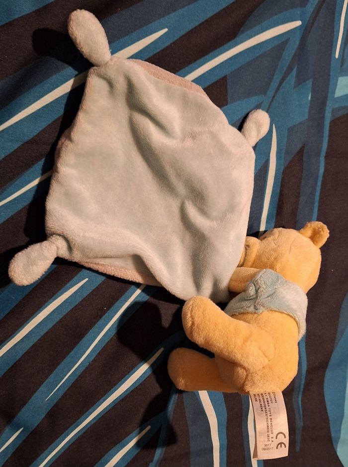 Doudou Winnie L'Ourson - photo numéro 3