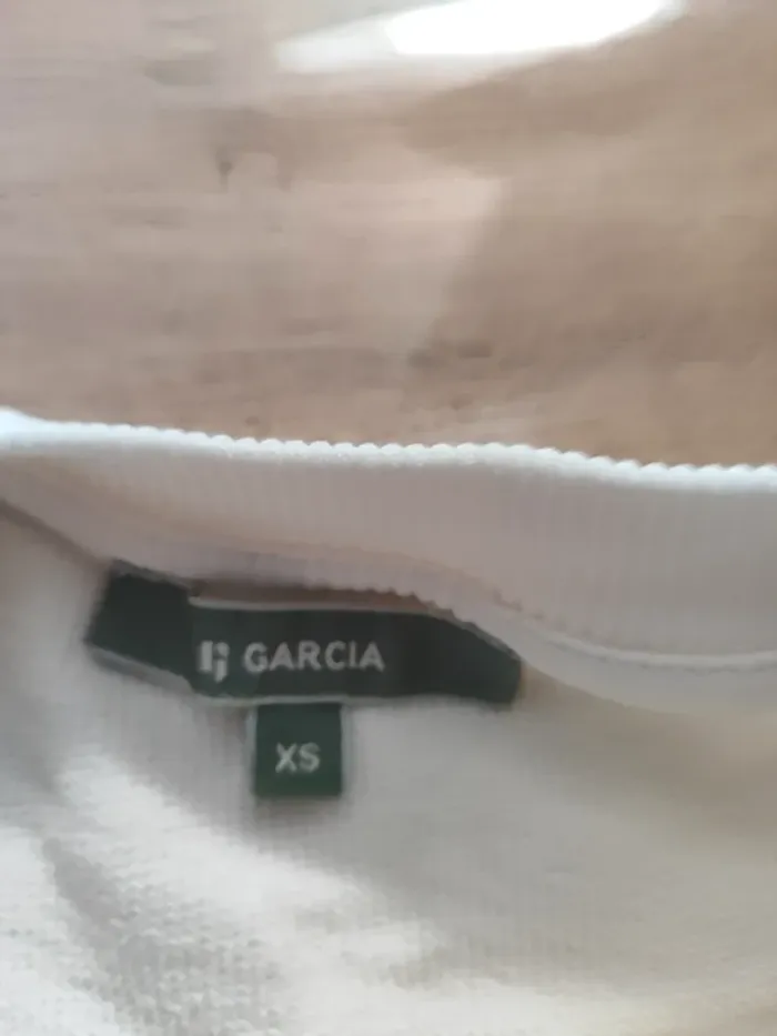 Pull Garcia Blanc Taille XS - Confort et style ! Prix mini ! - photo numéro 5