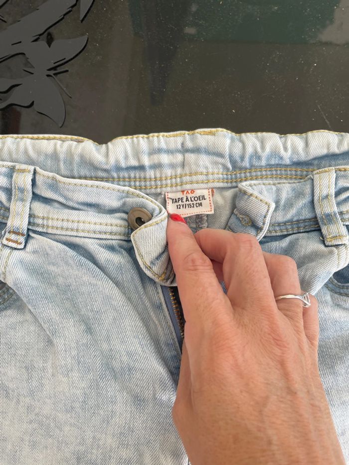 Short tape-à-l’œil en 12 ans - photo numéro 2