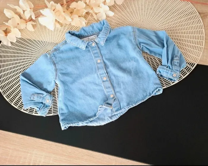 Chemise en jeans, taille 9-12 mois, marque zara
