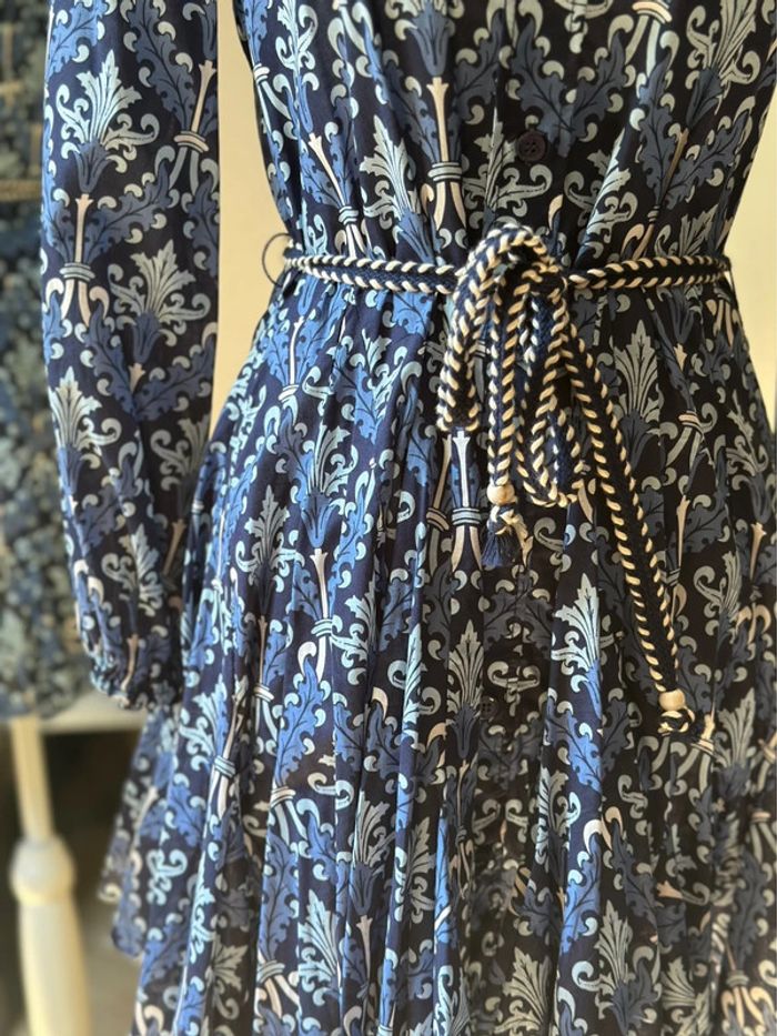 Robe fluide imprimé baroque bleu Zara taille XS Neuf - photo numéro 4