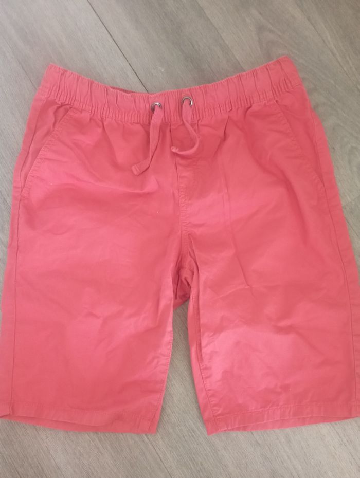 Short rouge - photo numéro 3