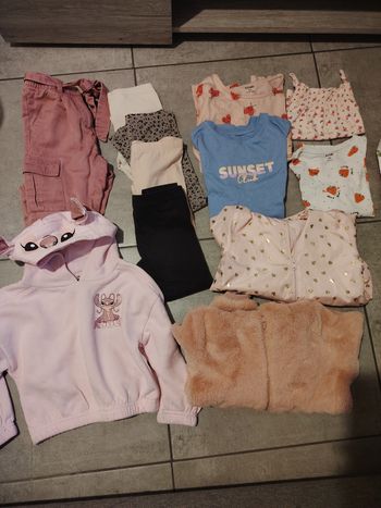 Lot fille 4 ans