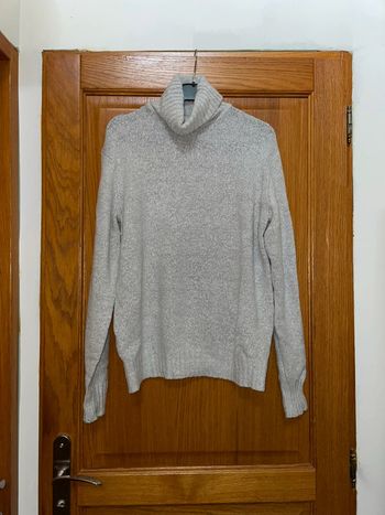 Pull gris col roulé