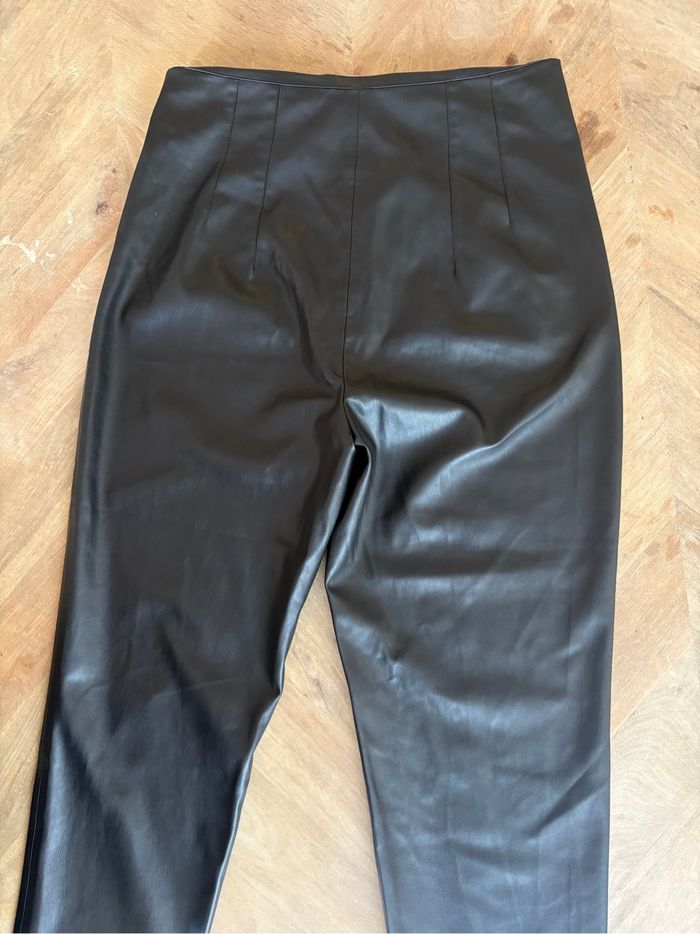 Pantalon en cuir Zara - photo numéro 2