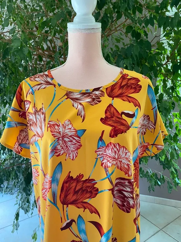 Robe jaune à fleur - photo numéro 5