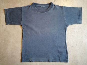 T-shirt bleu marine