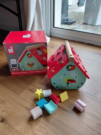 Maison en bois a encastrer