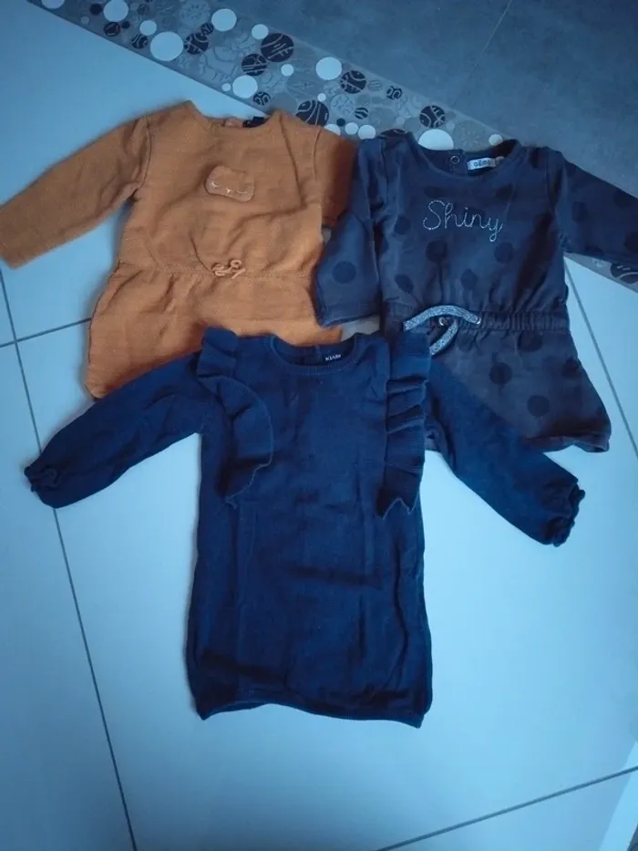 Robes taille 12 mois