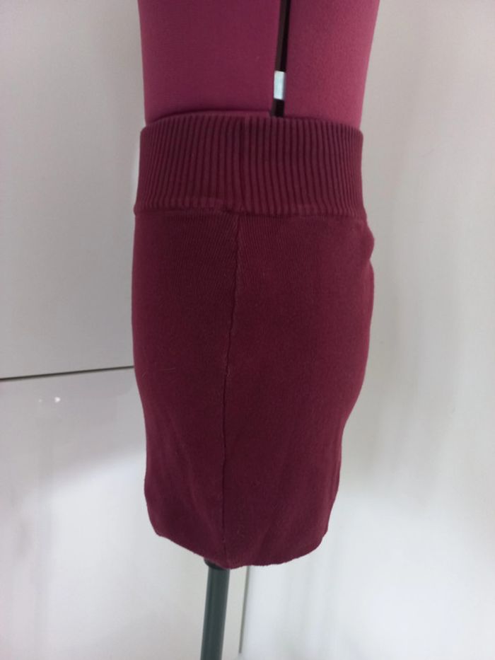 jupe courte bordeaux 38 - photo numéro 2