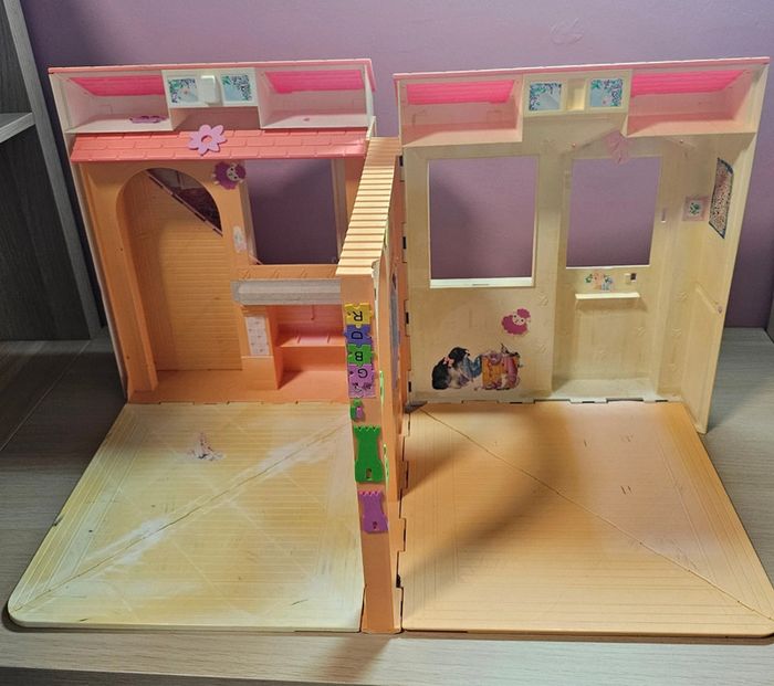 Grande maison barbie transportable - photo numéro 7
