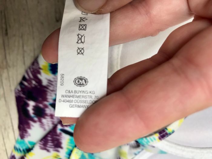 Haut de maillot de bain tankini à armatures Taille 40 Rodéo Sports at C&A imprimé bariolé fond blanc bretelles réglables - photo numéro 7