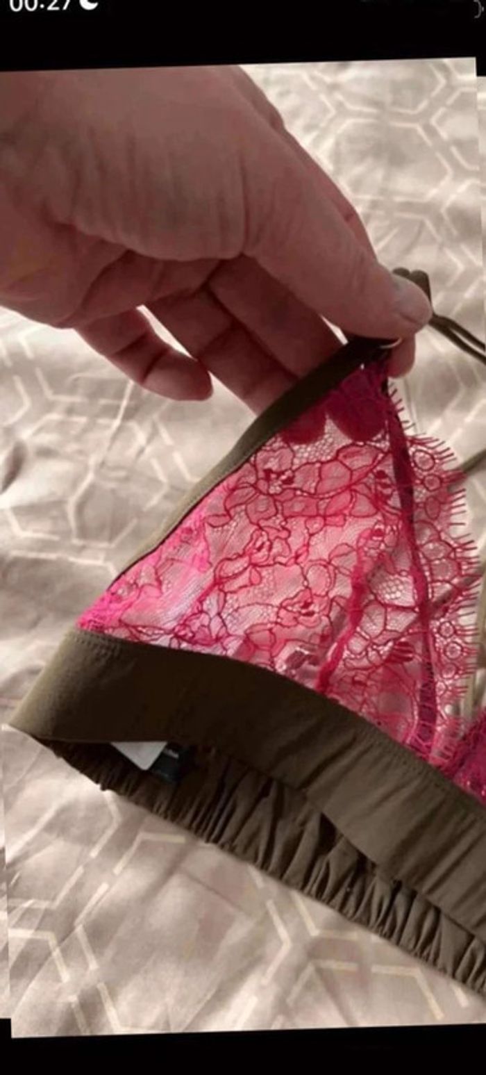 Soutien-gorge - photo numéro 3