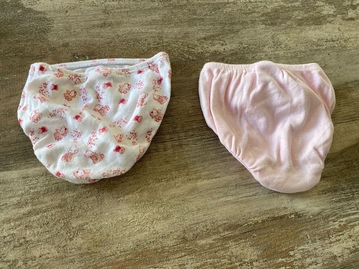 Lot deux culottes bébé fille 6 mois - photo numéro 2