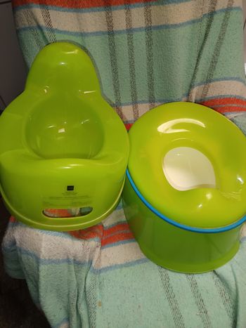 Lot de deux petits pots pour l'apprentissage des toilettes