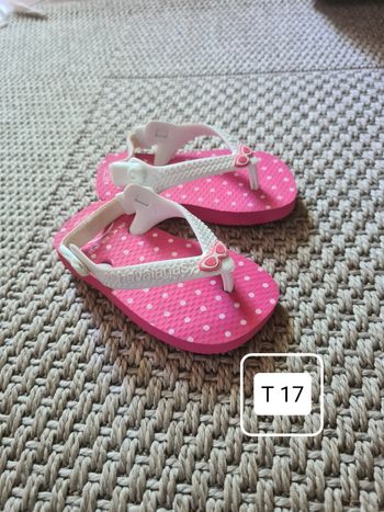 Tongues plastique rose - T 17