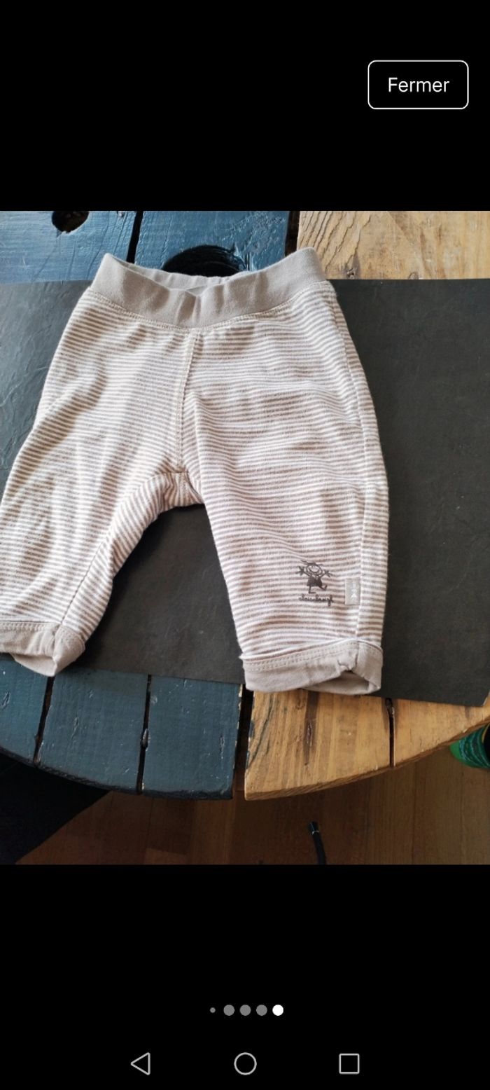 3 tee shirt 1 gilet 1 pantalon - photo numéro 6