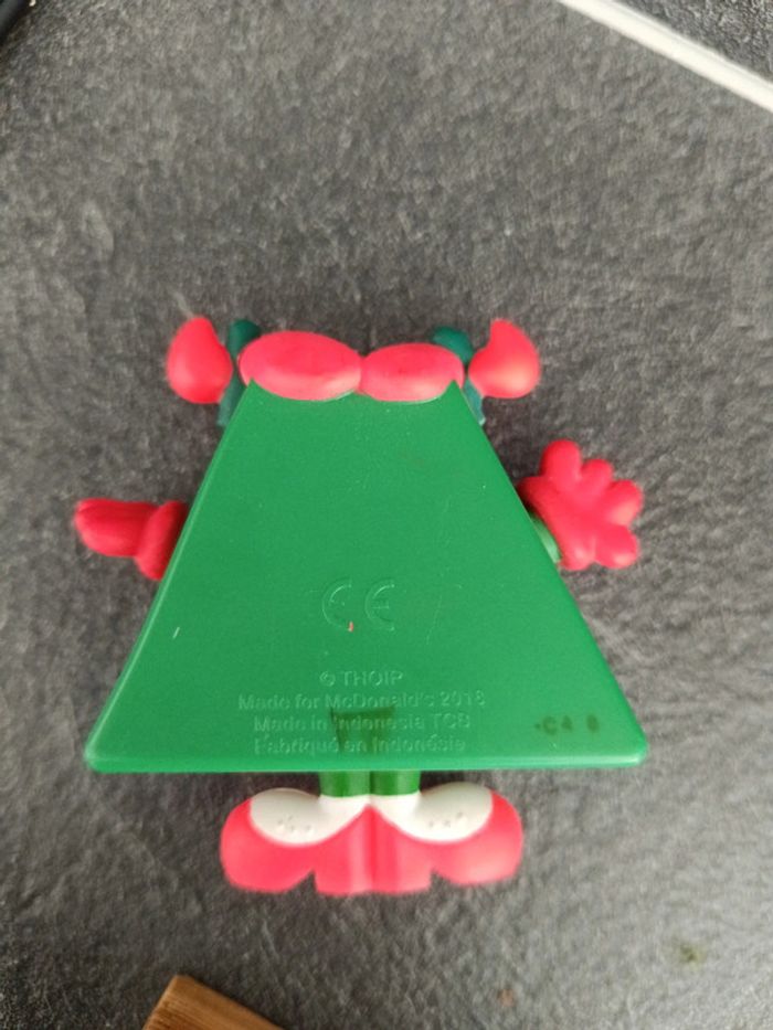 Figurine monsieur madame noel mc donald's 2018 - photo numéro 3