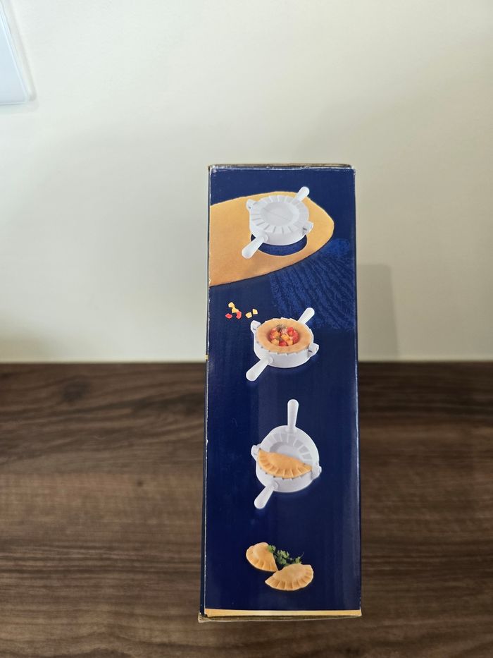 Moules à chaussons/Pâtes. - photo numéro 3