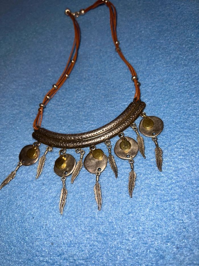 Collier sautoir bijoux fantaisie plume - photo numéro 2