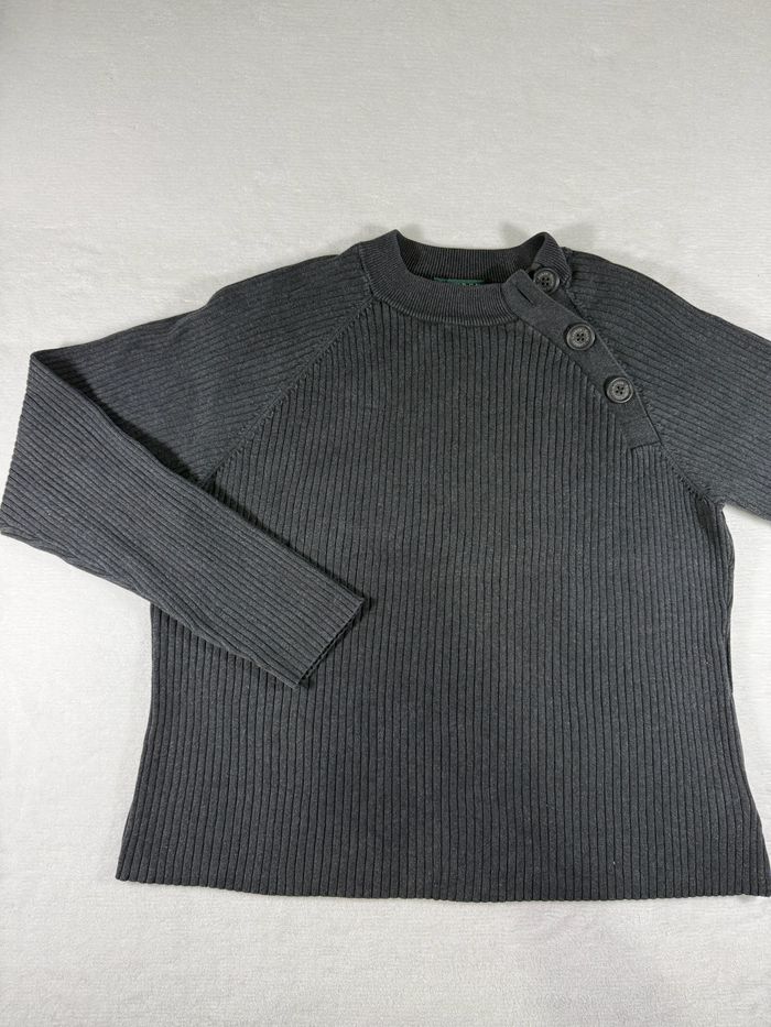 Pull noir côtelé Ralph Lauren pour femme taille M Boutons sur l'épaule en 100% coton - photo numéro 2