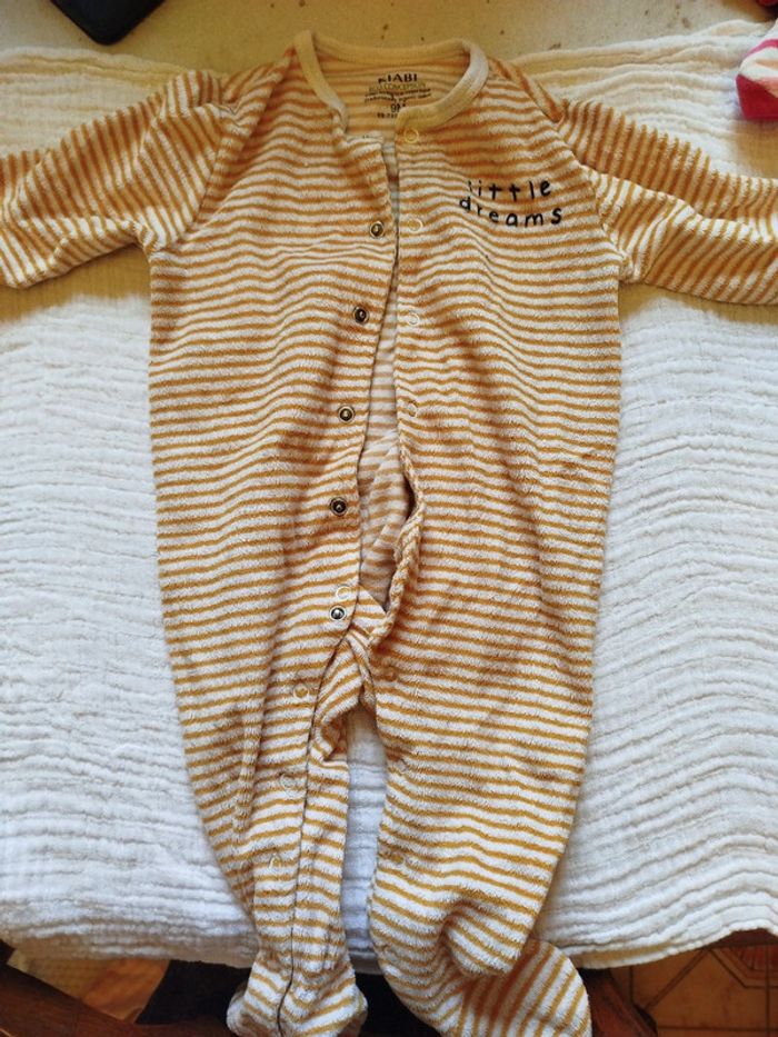 3 Pyjamas - photo numéro 4