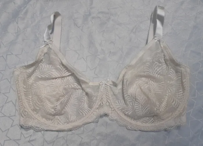 Soutien-gorge à armatures 115F