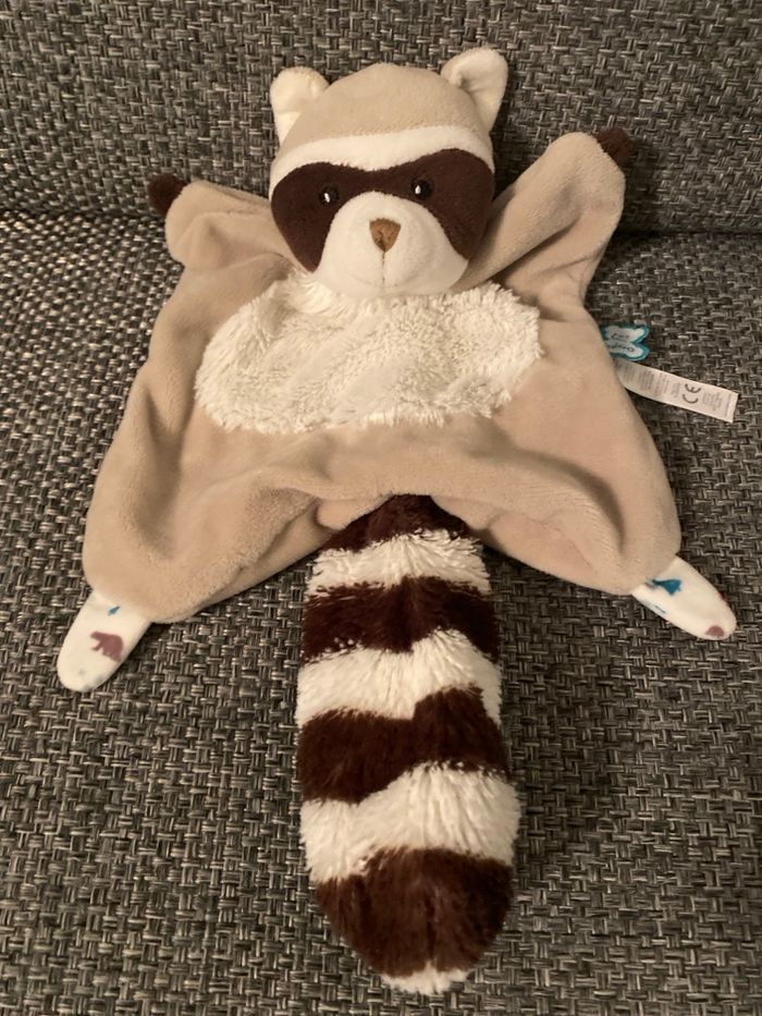 Doudou plat raton laveur kaloo