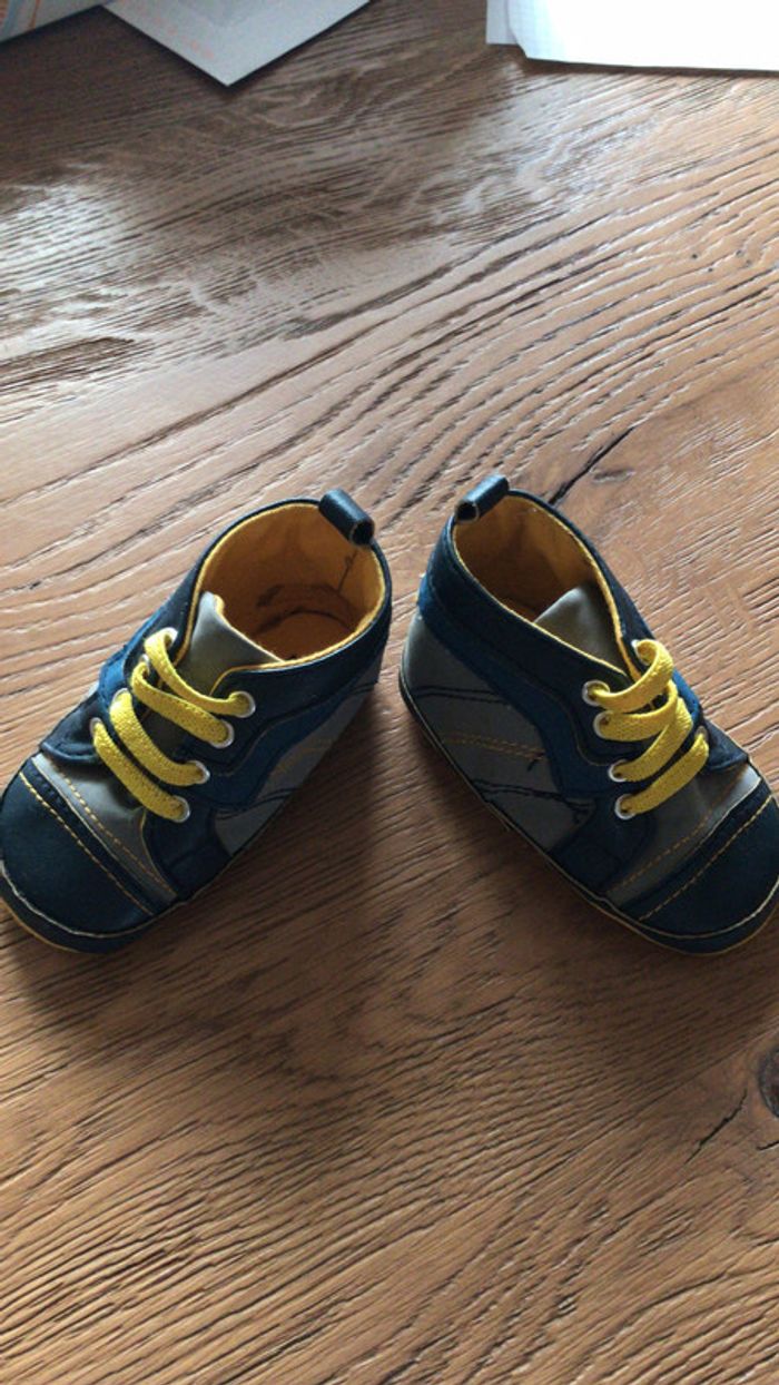 Chaussures bébé - photo numéro 2