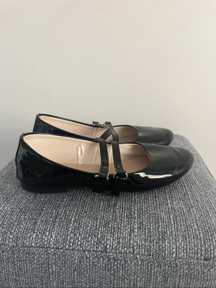 Ballerines Noires Brillantes En Excellente état Taille 31 - photo numéro 4
