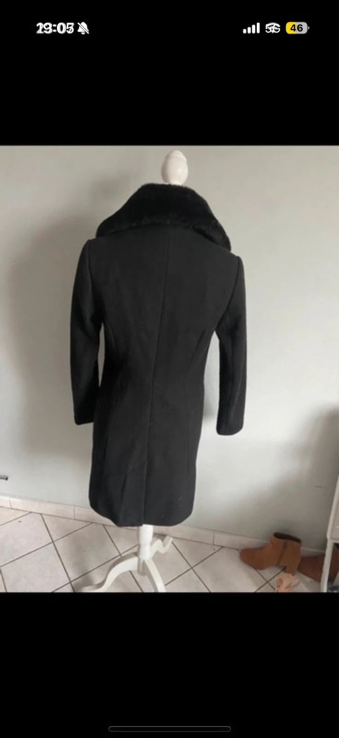 Manteau long noir col fourrure - photo numéro 5