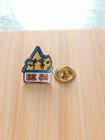 Pin's E.C 54💙 publi Nancy Prévention routière