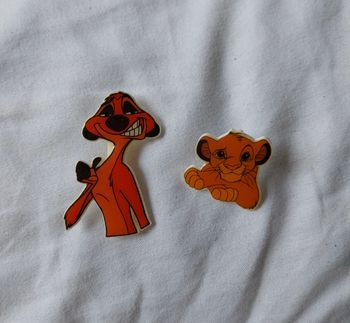 Broches en acryliques ou pins disney le roi lion