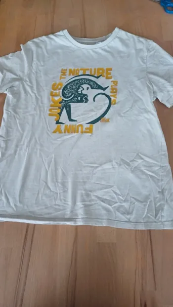 T-shirt okaïdi taille 14 ans